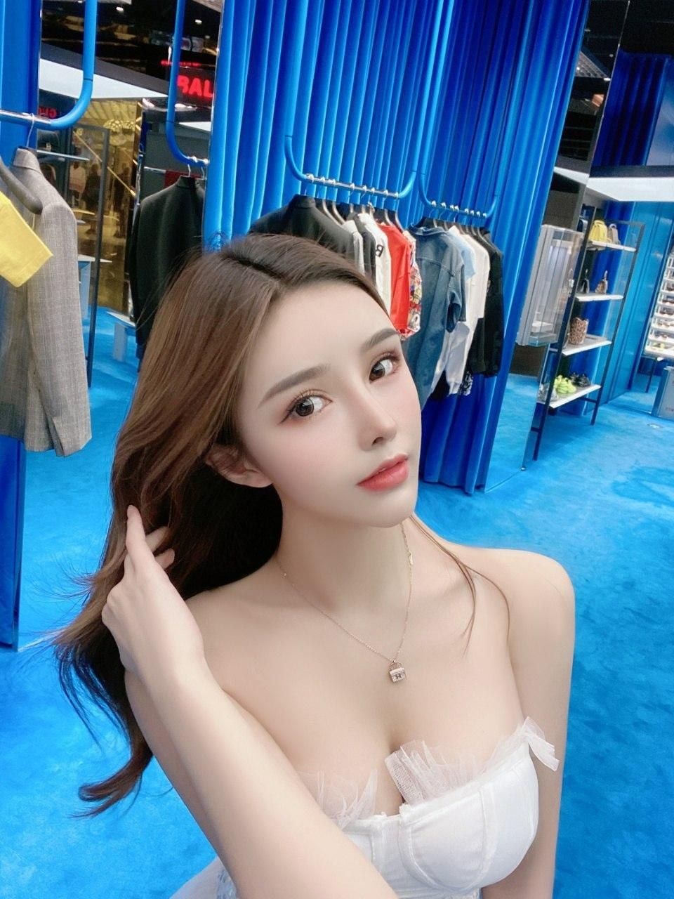 成都妹妹超敏感，夹得很爽